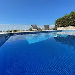 Alisa Villa